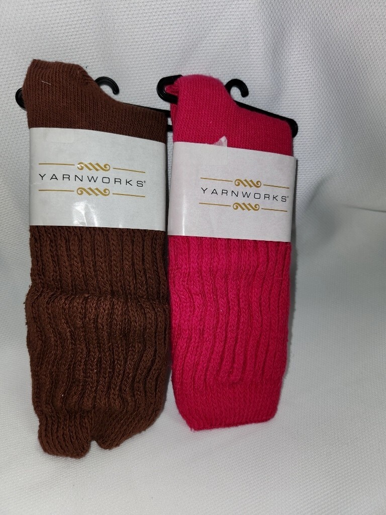 VTG 90’s 2 Pr Thick Socks JCP Slouch Brown Hot Pink Shoe Size 4/10 Yarnworks