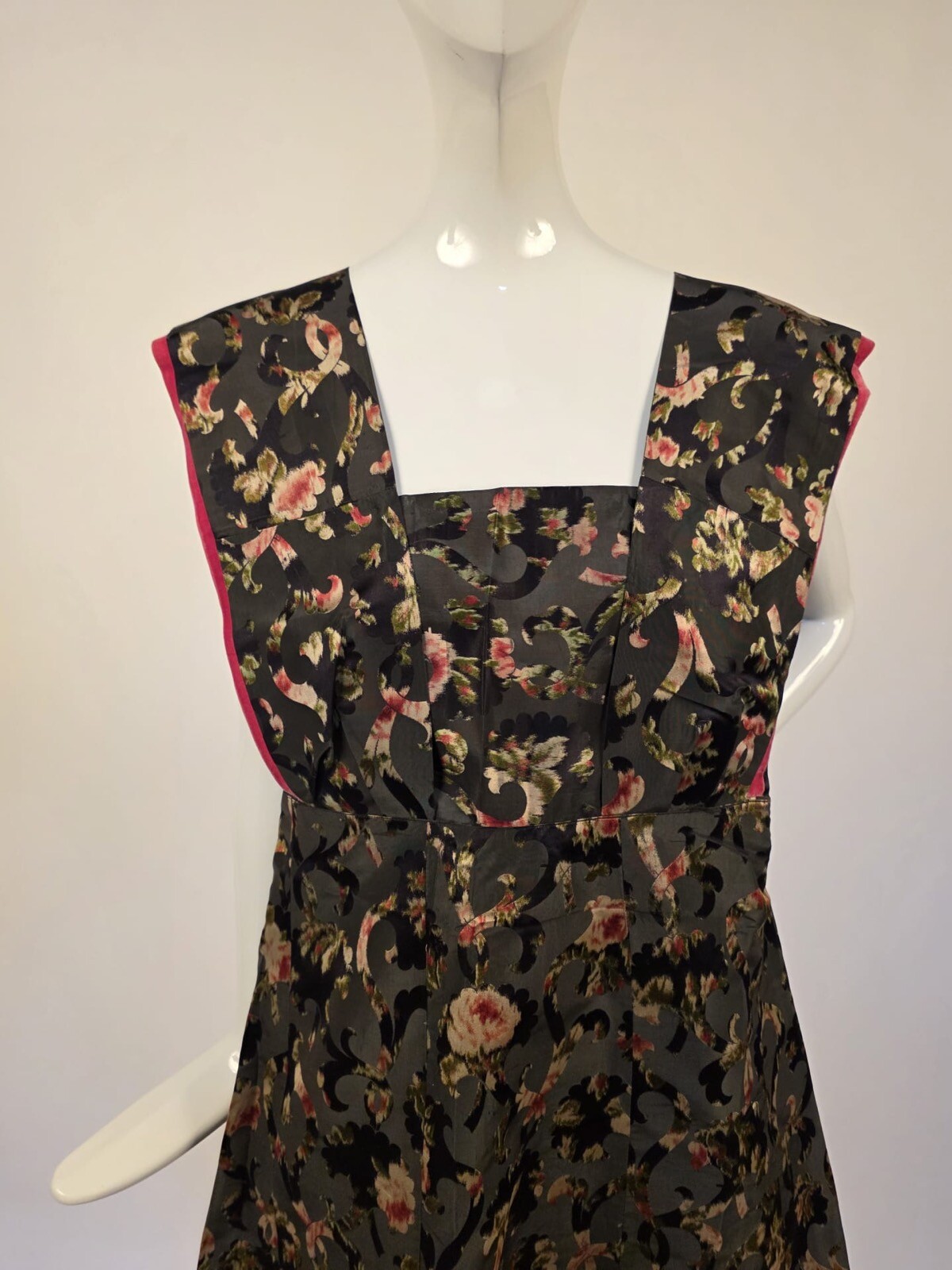 NEVER WORN PRISTINE EDWARDIAN FLORAL FRENCH SILK JACQUARD LONG DRESS