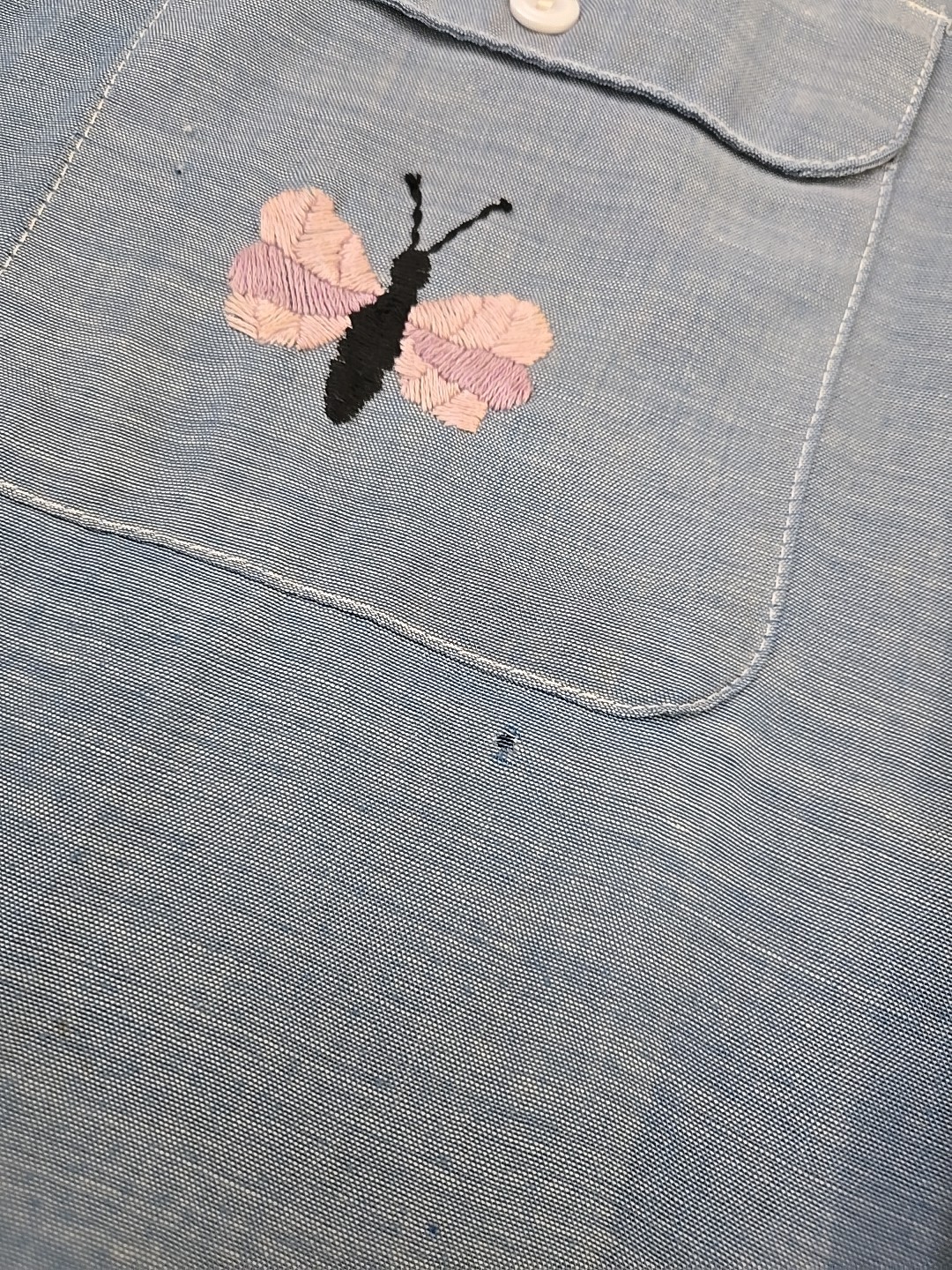 Big Mac Vtg 60s 70s Hand Embroidered Chambray Button-Up Shirt Womans Sz Large