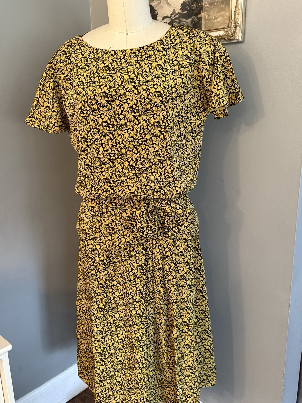 1980s Black And Yellow Peplum Dress With Shoulder Pads