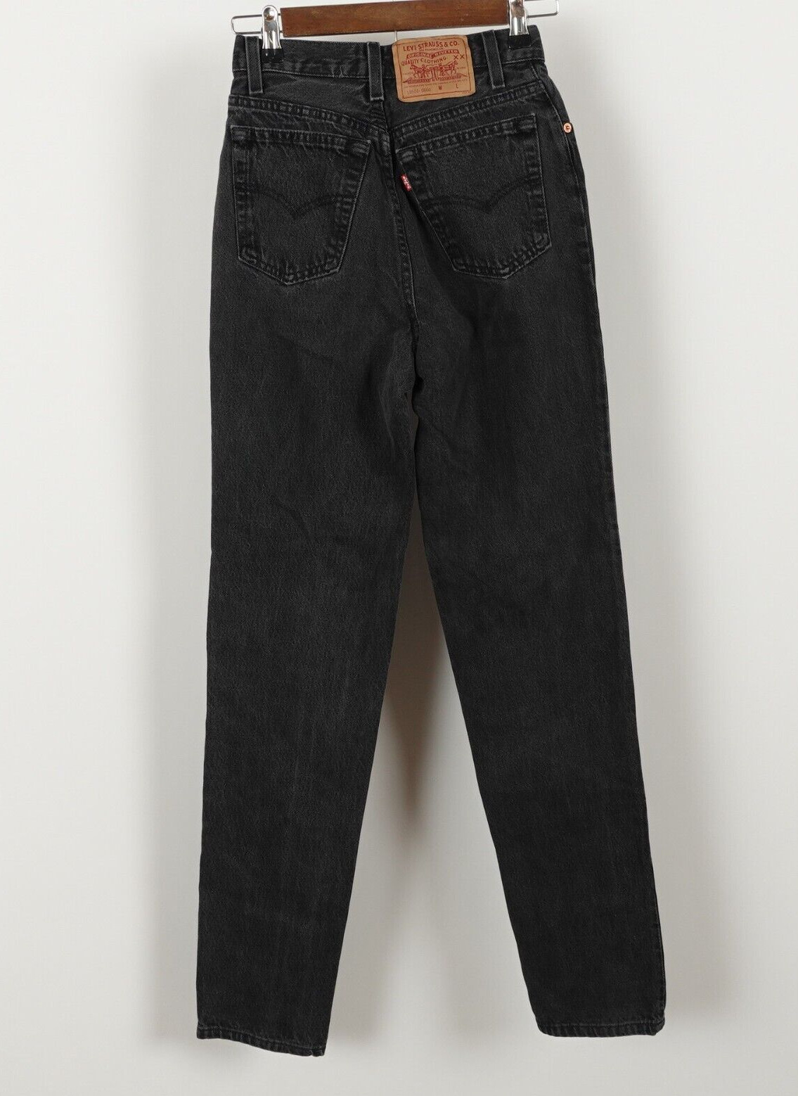 Vintage 90s Levi’s 501 18501-0660 Womens Black Denim Jeans Made in USA 5 L 24×33