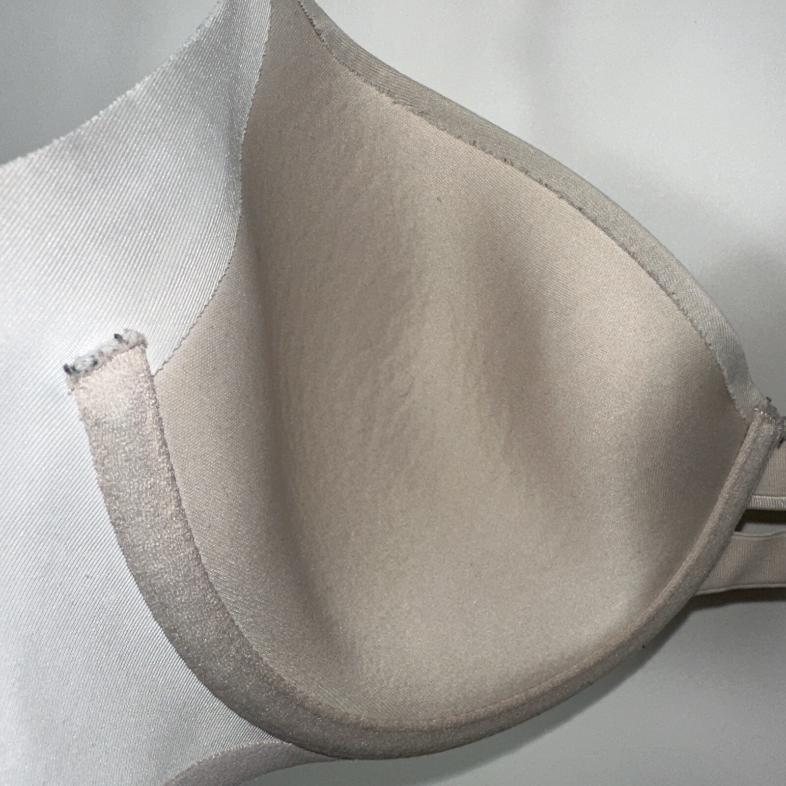 Warners Tan Animal Print 36B Bra Style # RB5781A Nylon Elastic Stretch Blend