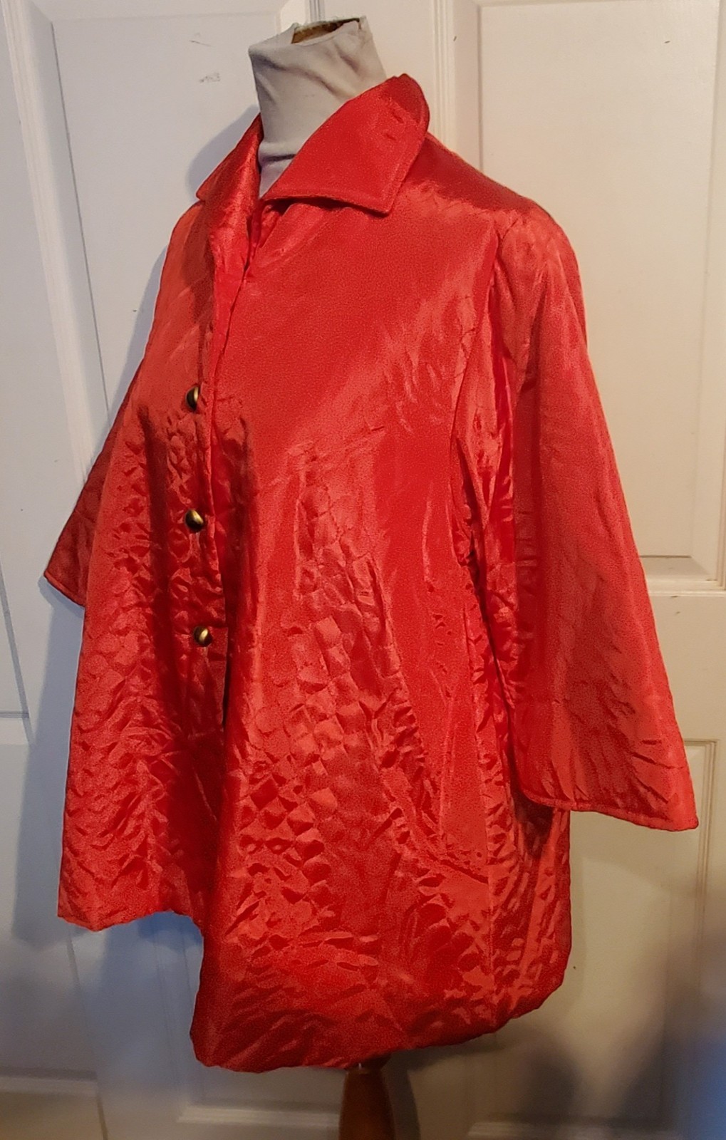 Vintage 50s 60s Lipstick Red Quilted Hostess Short Robe B44 Styled by Loungees