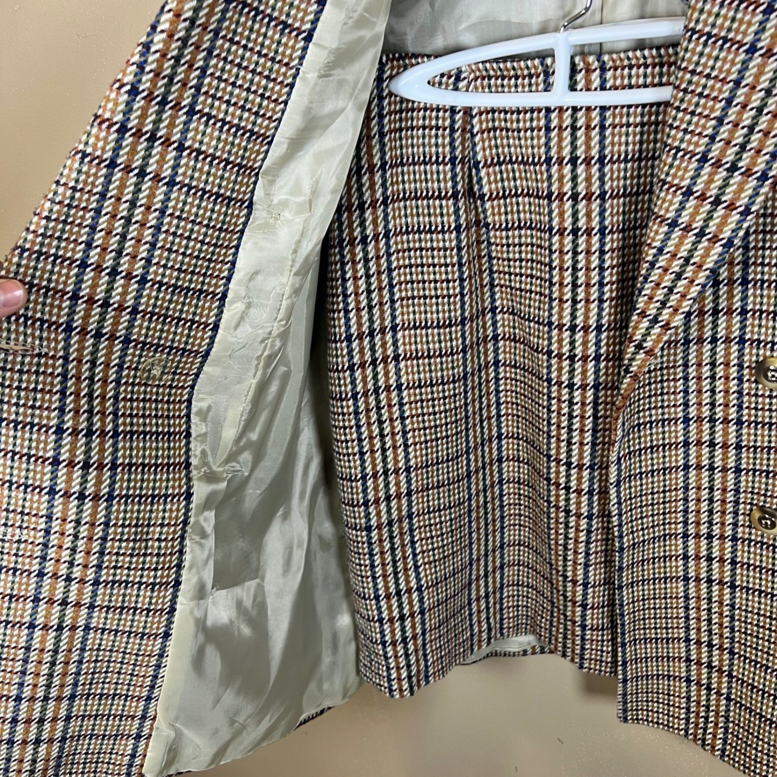 Hugo Buscati Milano Vintage Plaid Skirt Suit Brown Blue Wool Blend Size 8 USA