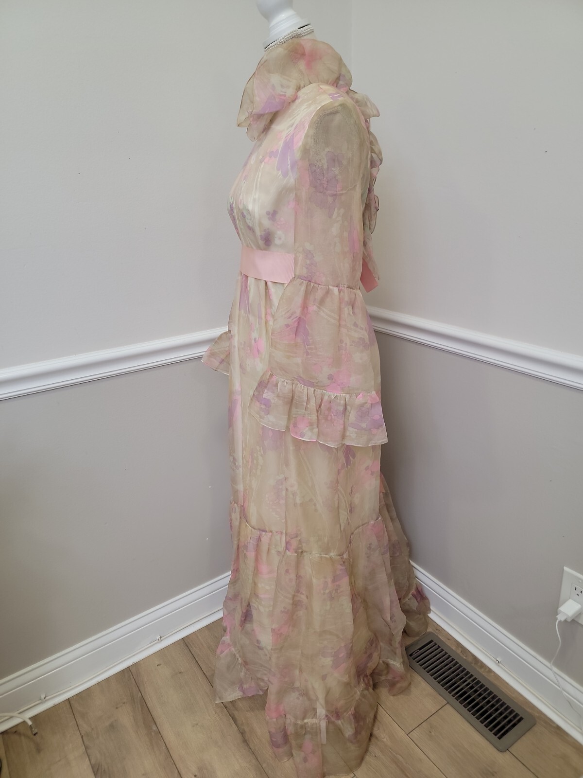 VTG’60s KIKI HART Pastel Floral Print Chiffon Evening Dress/Angel Sleeves