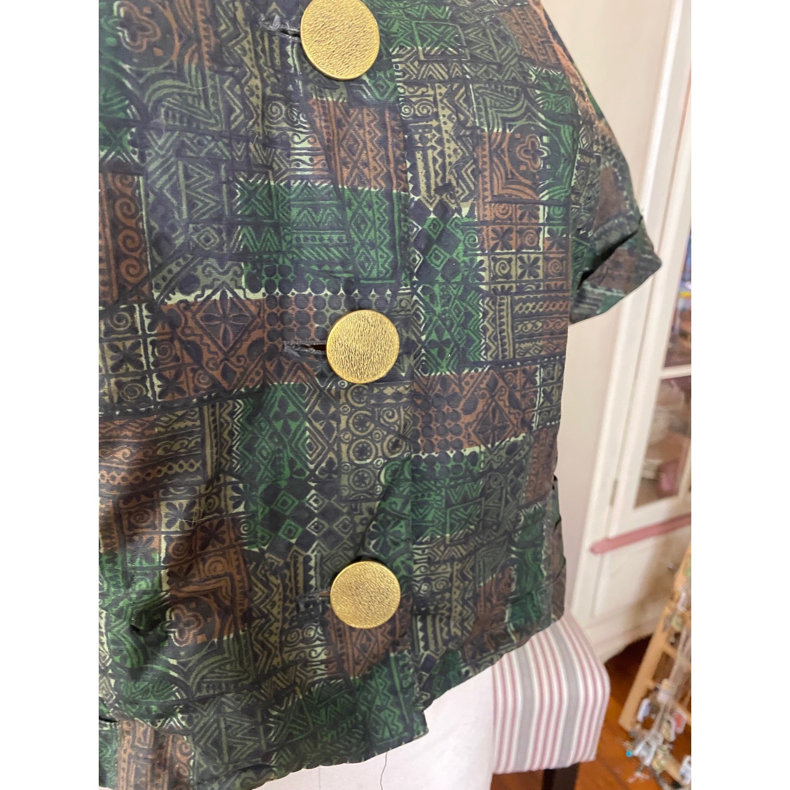 Vintage 60s Tiki Print Cropped Jacket Green Brown Geometric Gold Buttons XL