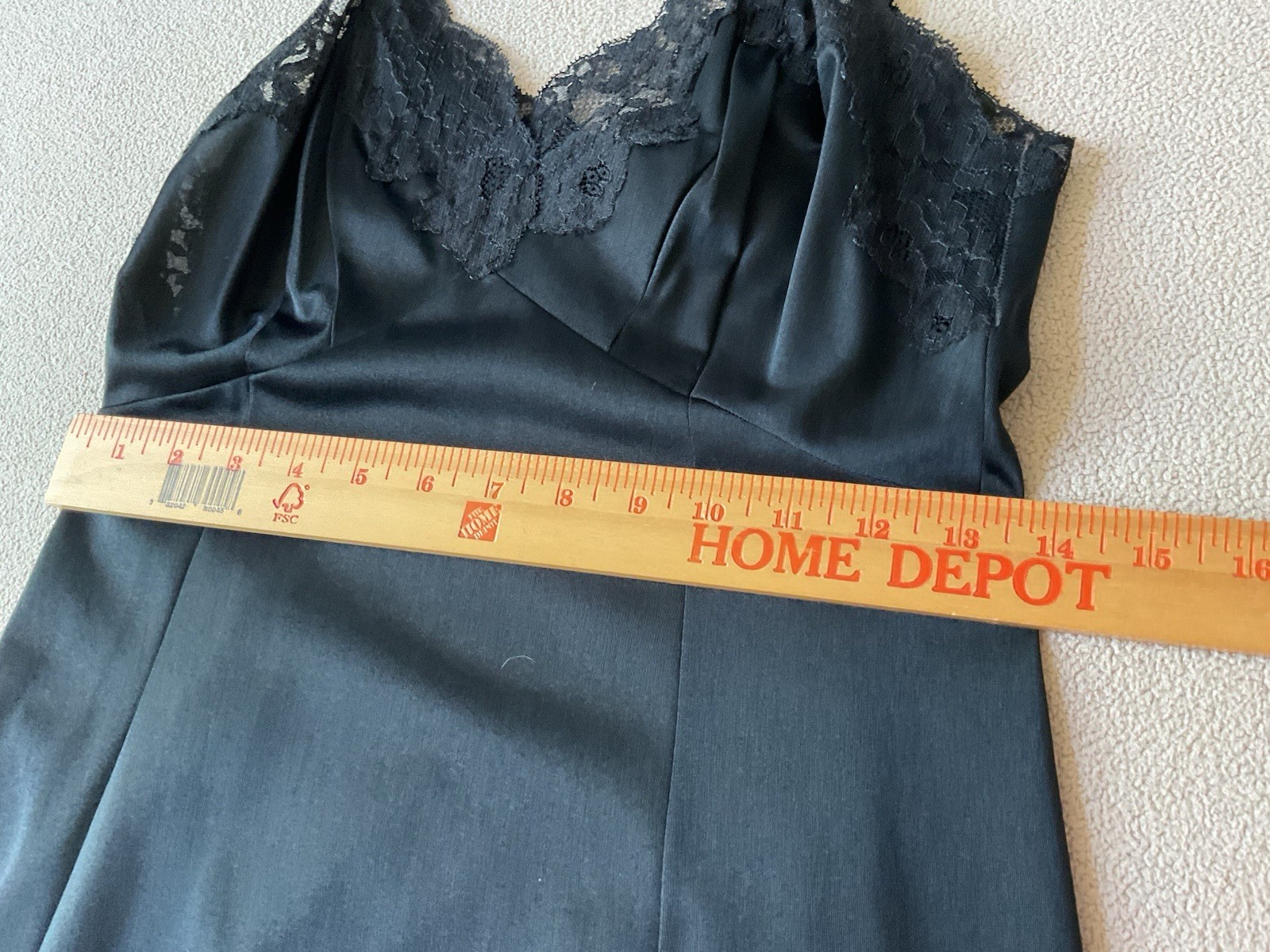 Black Nylon Full Slip No Tags Sz. 32 View Measurements G1-16