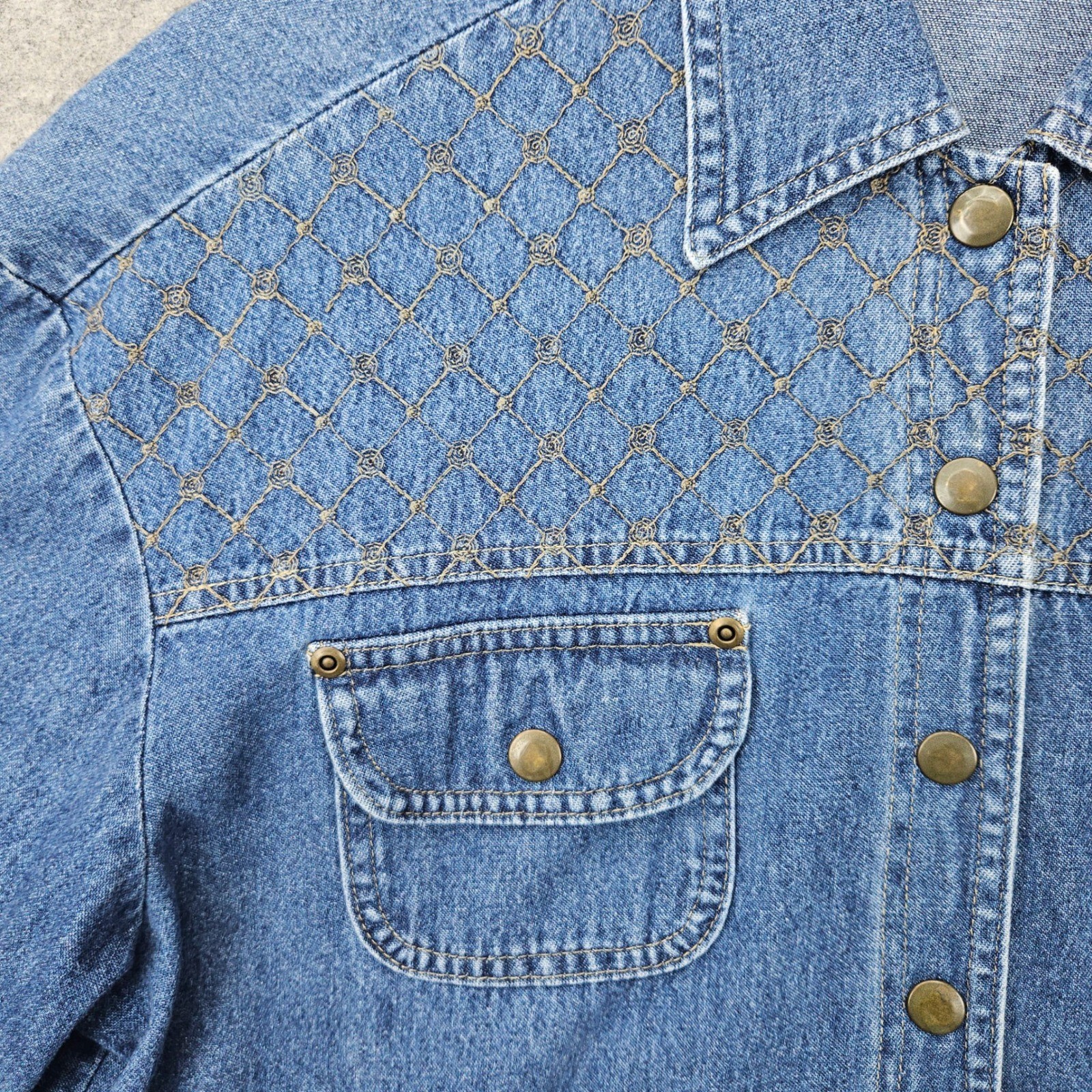 GW Graff Denim Jacket Women’s Blue Vintage Embroidered Snap Front 3/4 Sleeves
