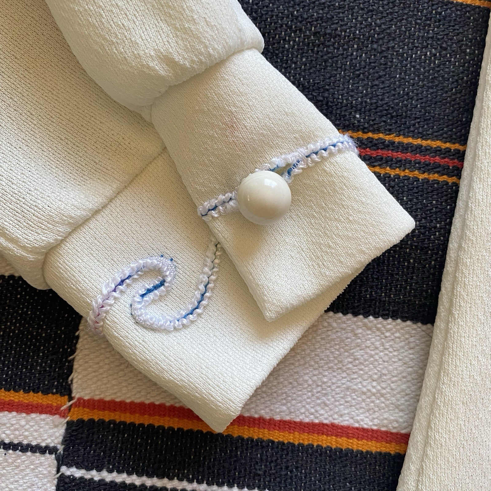 Vintage 1970’s Aldens Fashions Button Up Embroidered Button Up. Size S/M. Rare.