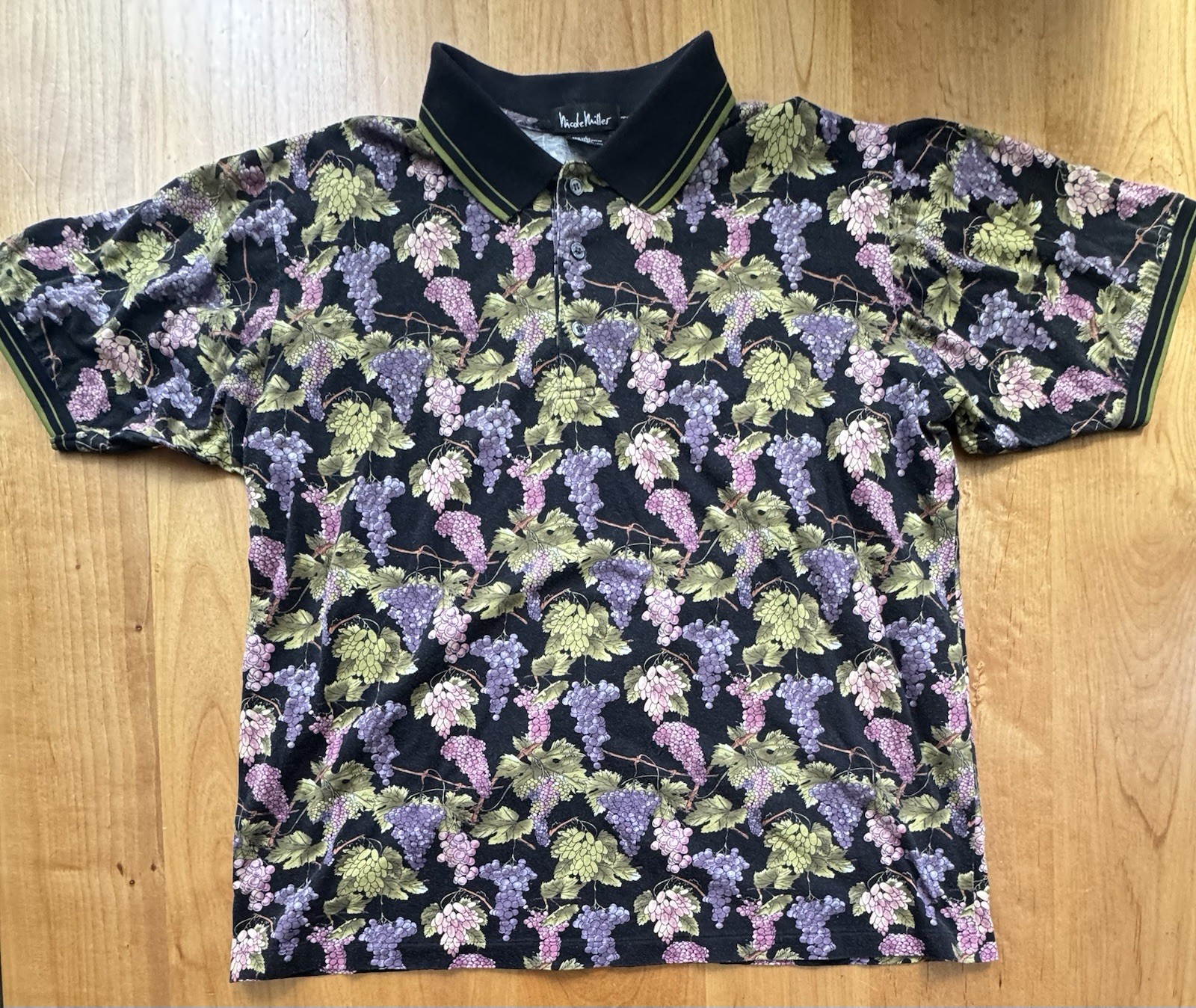 Vintage 94 Nicole Miller Wines Grapes Button Polo Shirt Mens Sz Large RARE