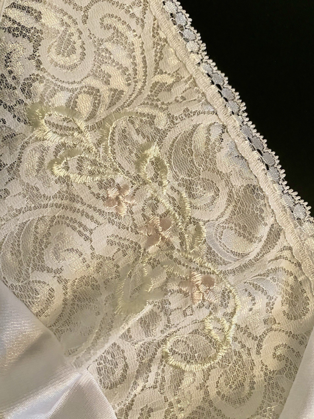 Vintage Silky White Satin Nylon and Lace Bust Full Slip Lingerie Size 38 V-Neck