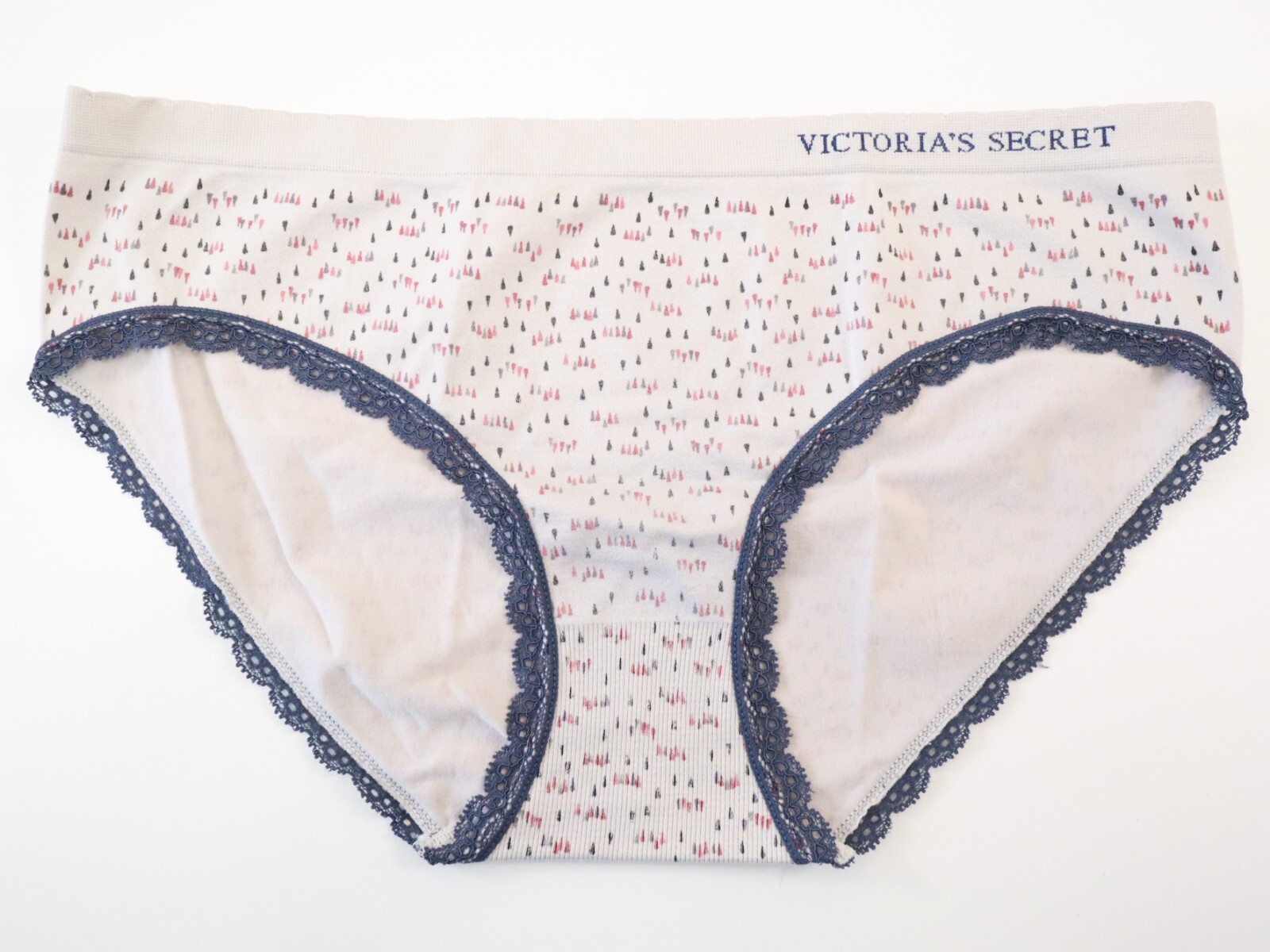 VTG 2011 Victoria’s Secret Seamless Ruffle Hiphugger Panty Size LARGE