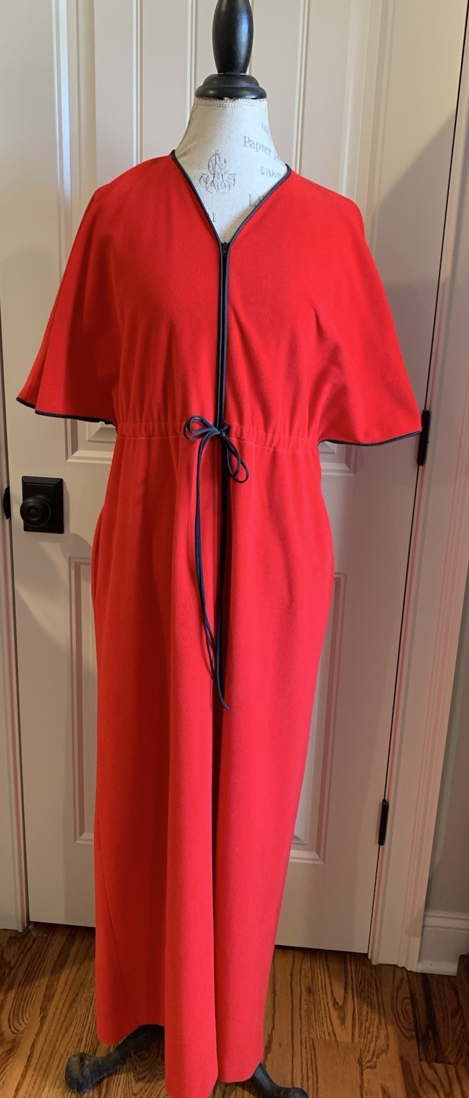 VTG Red Velour Vanity Fair 1/2 Zip Robe House Dress Sz S Flutter Cape Sleeve 70s