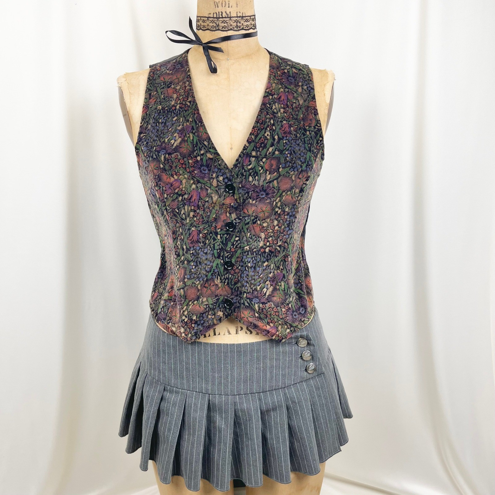 Vintage ILGWU Union Made Velvet Vest Floral Button Down 1970’s Retro Boho Size S