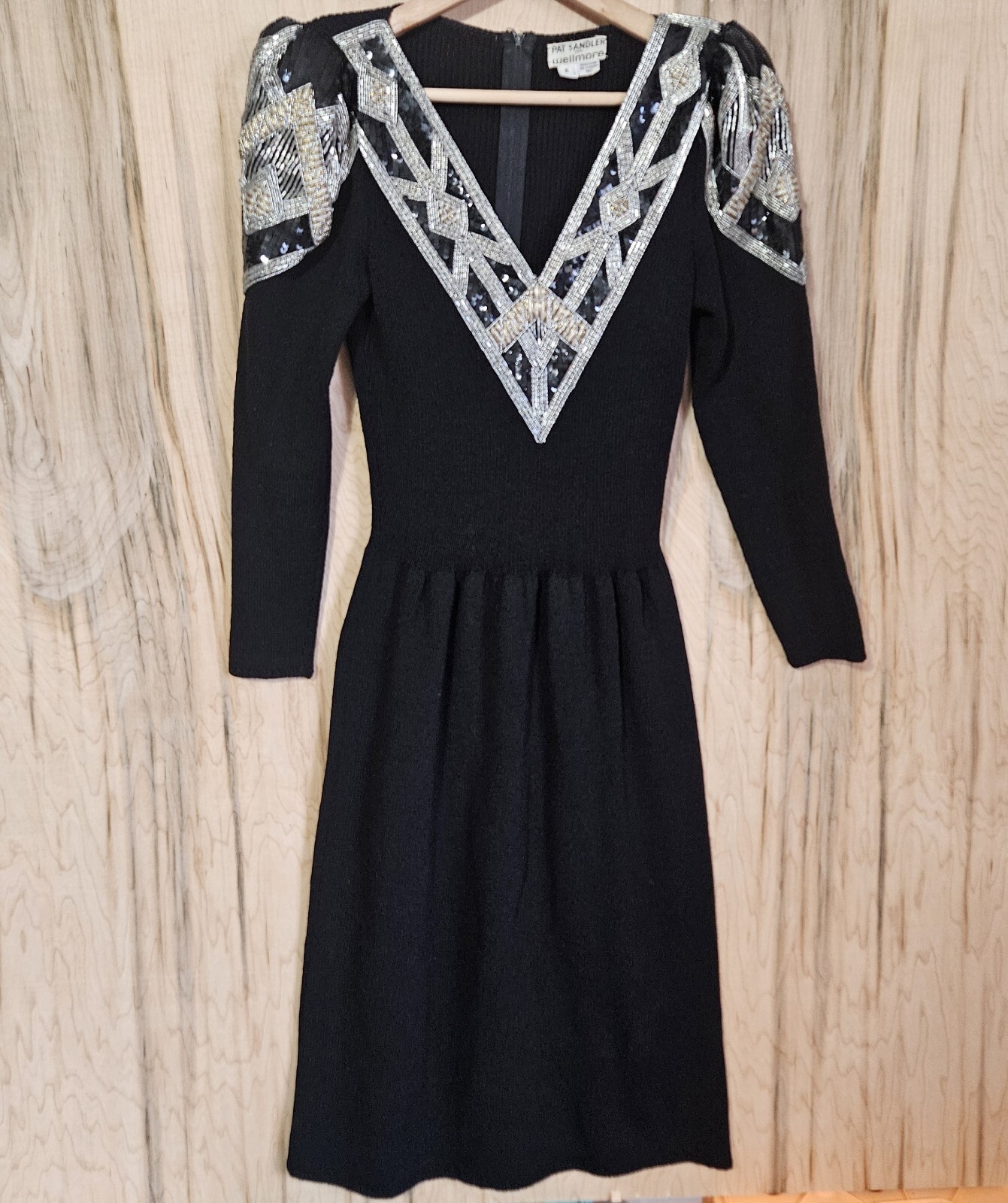 Pat Sandler for Wellmore Vtg 70s Wmns Sz 6 V Neck Sequin Accent Sweater Dress