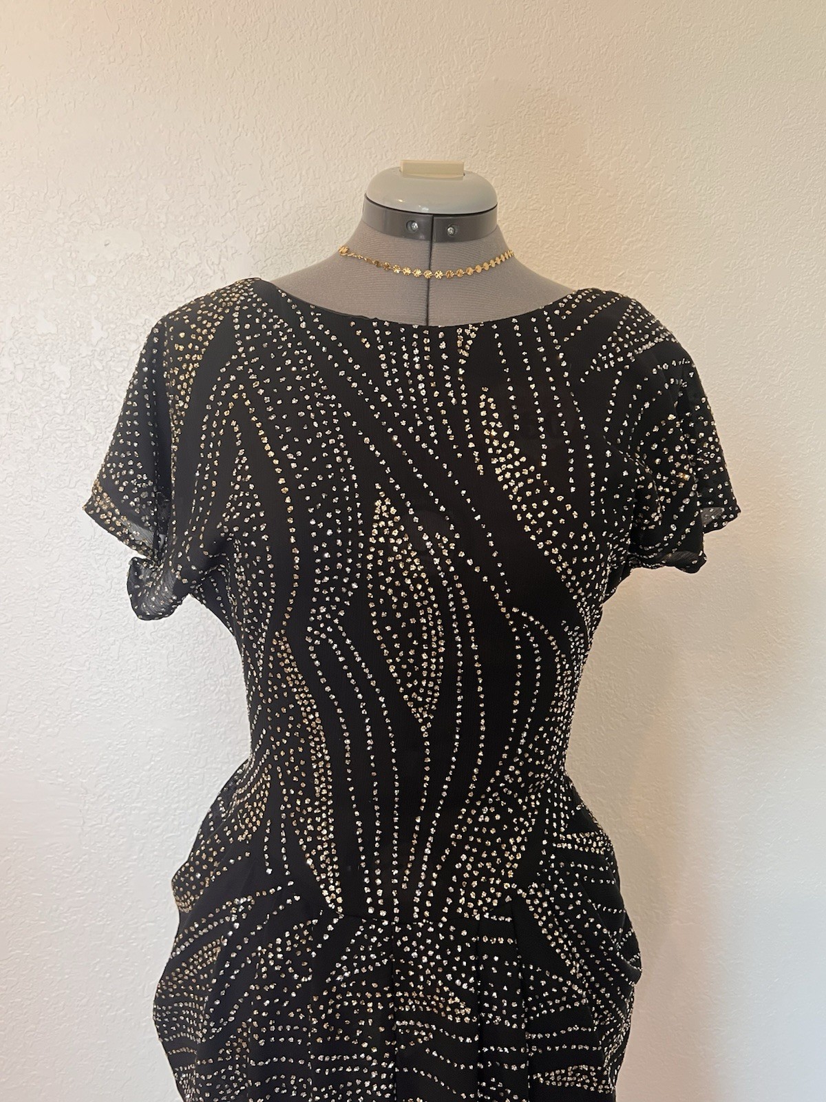 Vintage Hearts 1980s Art Deco Hourglass Glitter Cocktail Dress Size 9 USA Made