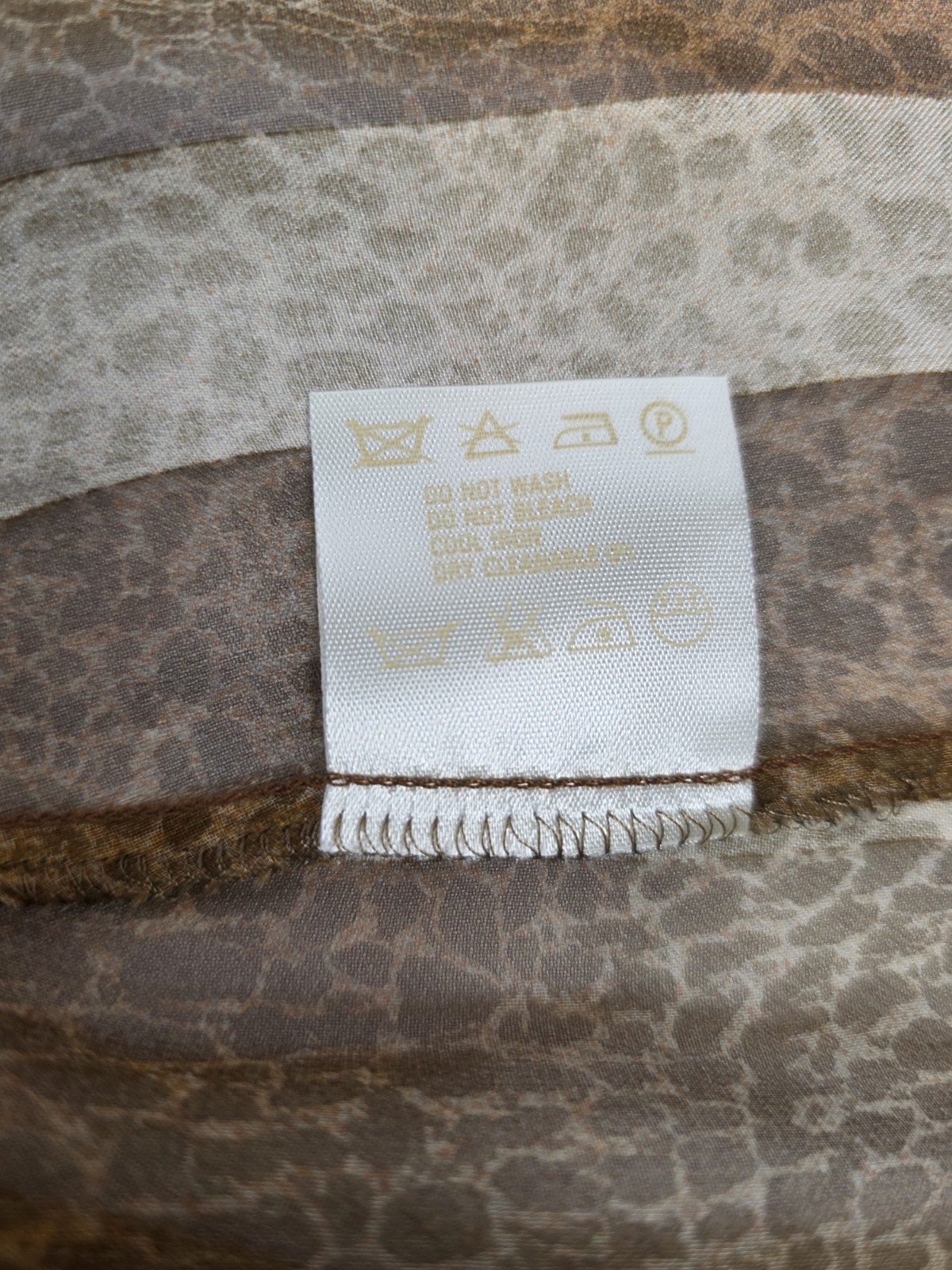 Luxury Escada Leopard Print Vintage 100% Silk Blouse Size 38 Pre-owned Exelent