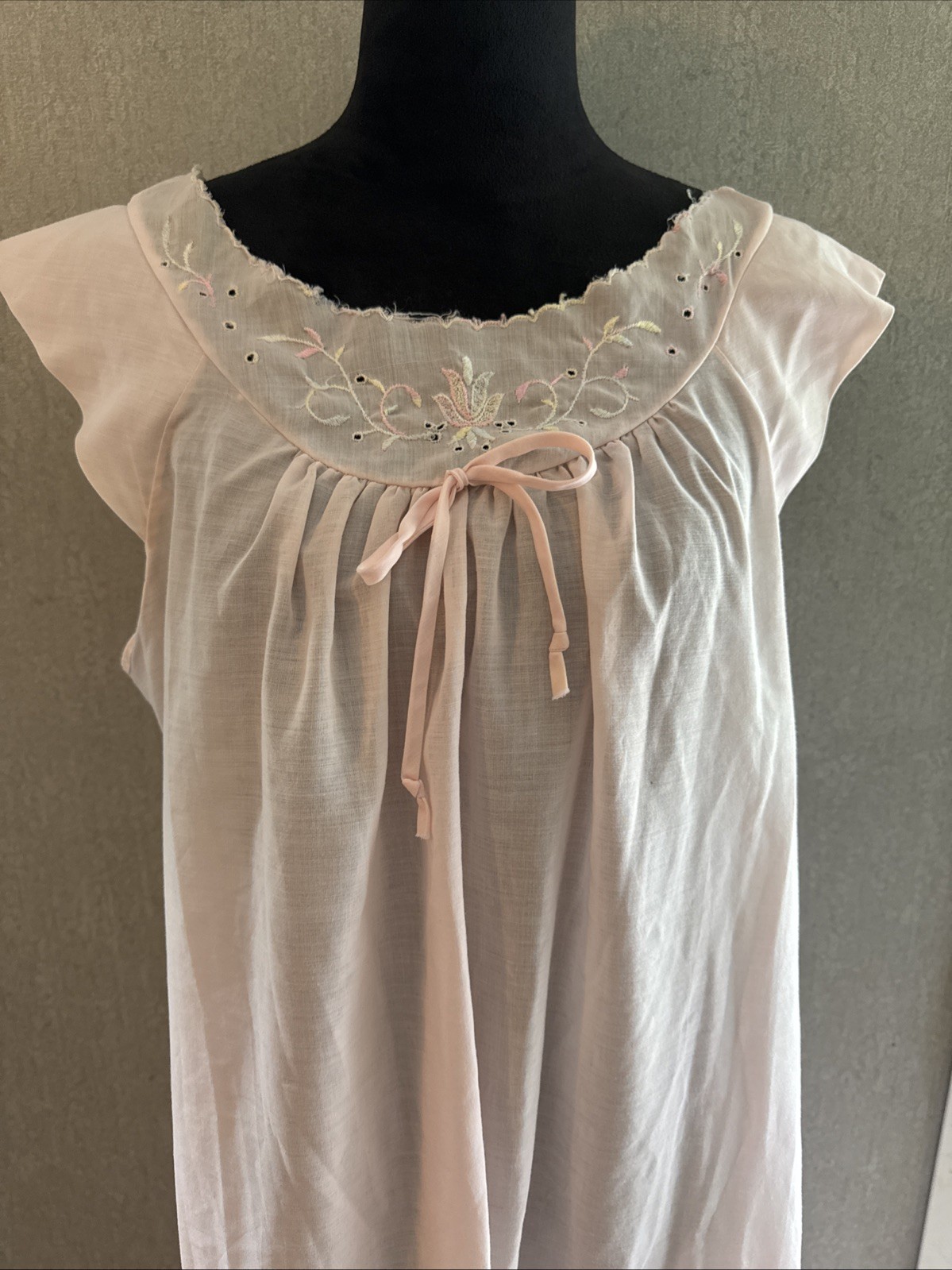 Vintage Eyelet Cotton Nightgown Cottagecore Grandma Core Shabby Chic Sleepwear