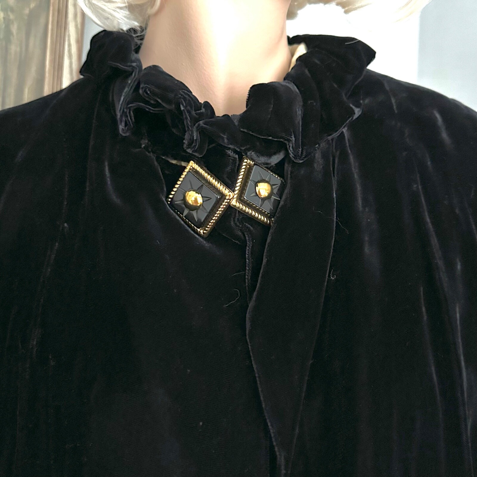 Vintage 30s 40s Victorian Velvet Opera Cape Shorty Coat Art Deco Goth Vampire M
