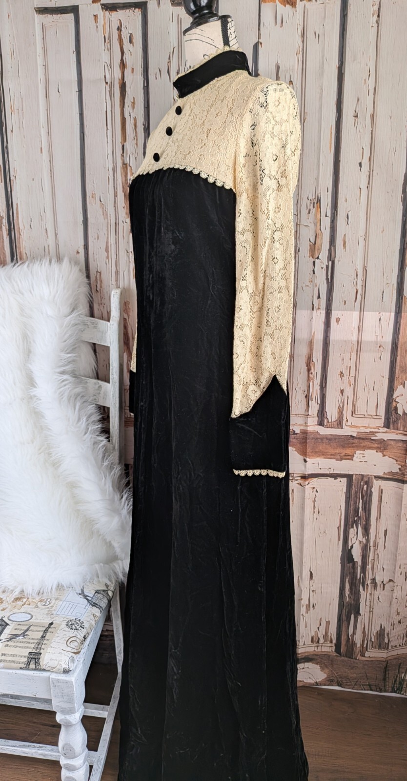 California Charmer By Charm Hollywood Vintage era 70 Velvet Maxi Dress