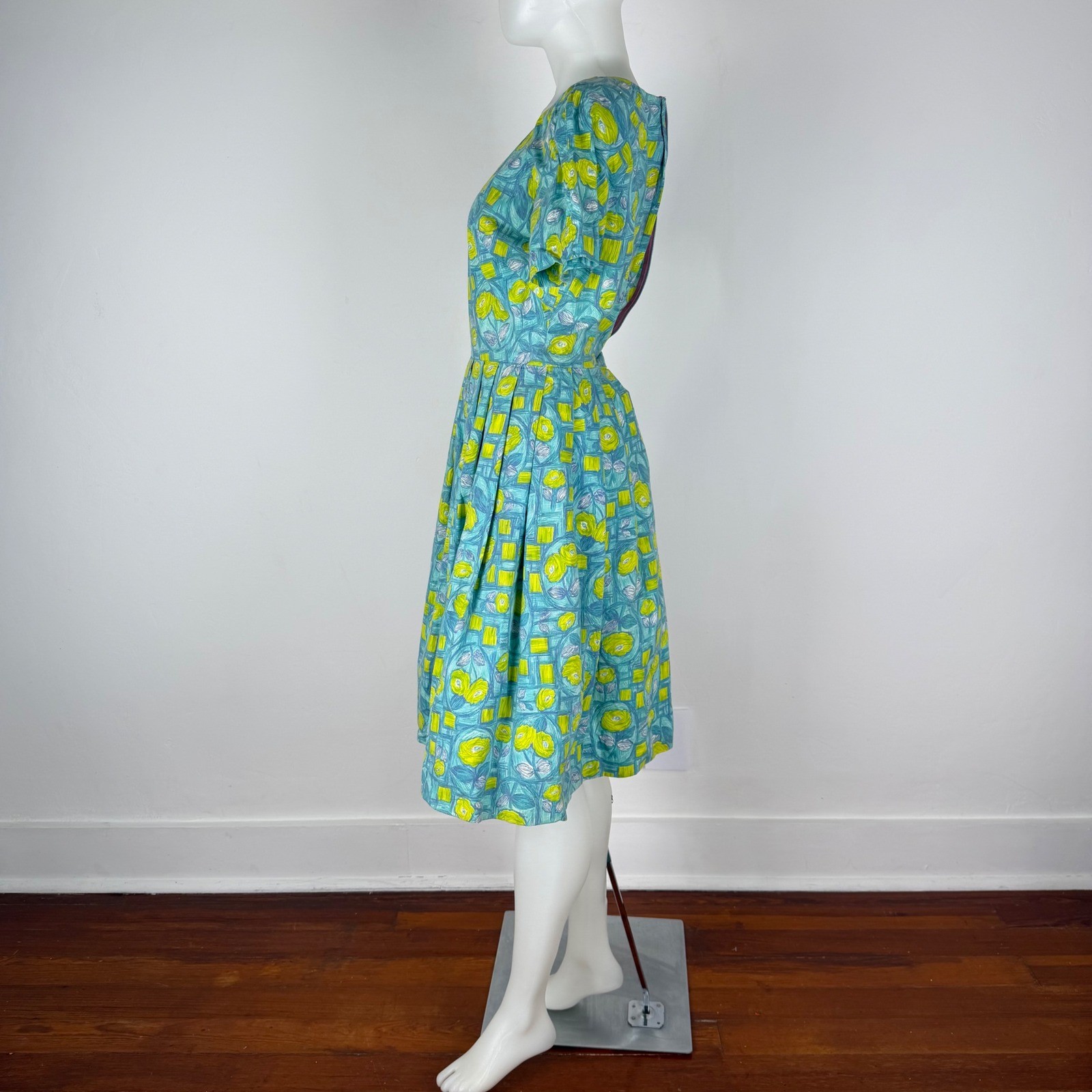 VTG 50s Fit and Flare Dress Abstract Floral Teal Green Talon Zip XS Waist 24