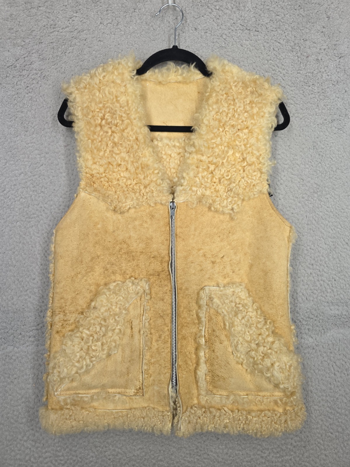 1970s Tan Sheepskin Vest S Small Genuine Fur Lined Zip Unisex Shearling Hippie