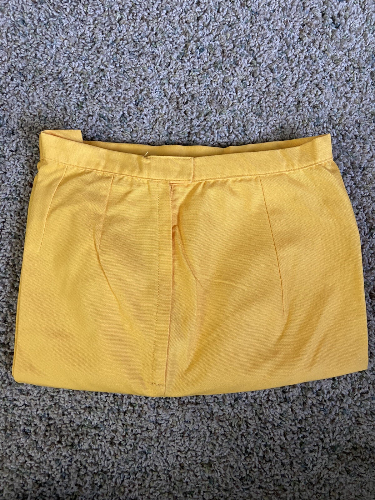 Vintage 60s Womens Yellow White Stag Capris cropped Bermuda EUC High Waisted