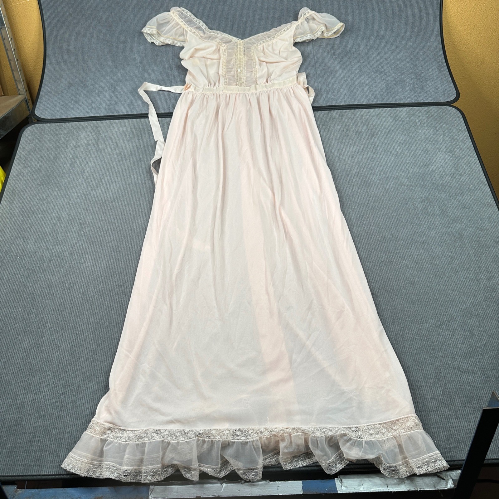 Vintage Luxite by Holeproof Pink Nylon Nightgown Lace Ruffle Maxi Dress Sz 34