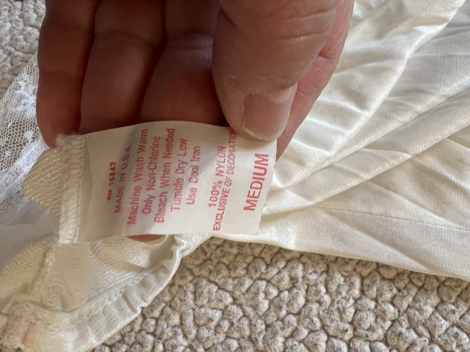 Vintage Soft Moments New York Nightgown Size M White Lace Pink Ribbons Long 1970