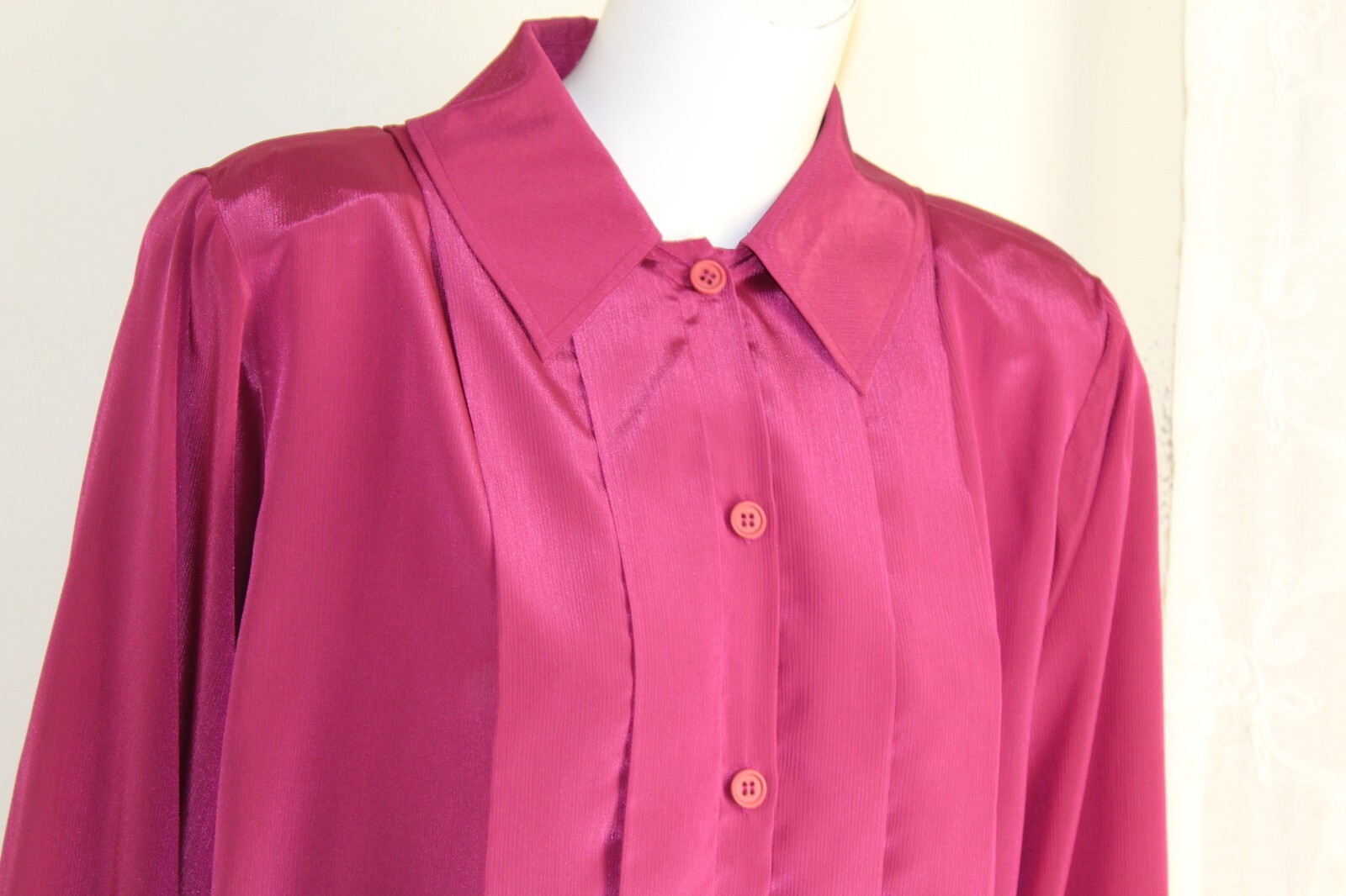 Halston III Vintage Sz 14 Polyester Magenta Pleated Blouse with Scarf Tie