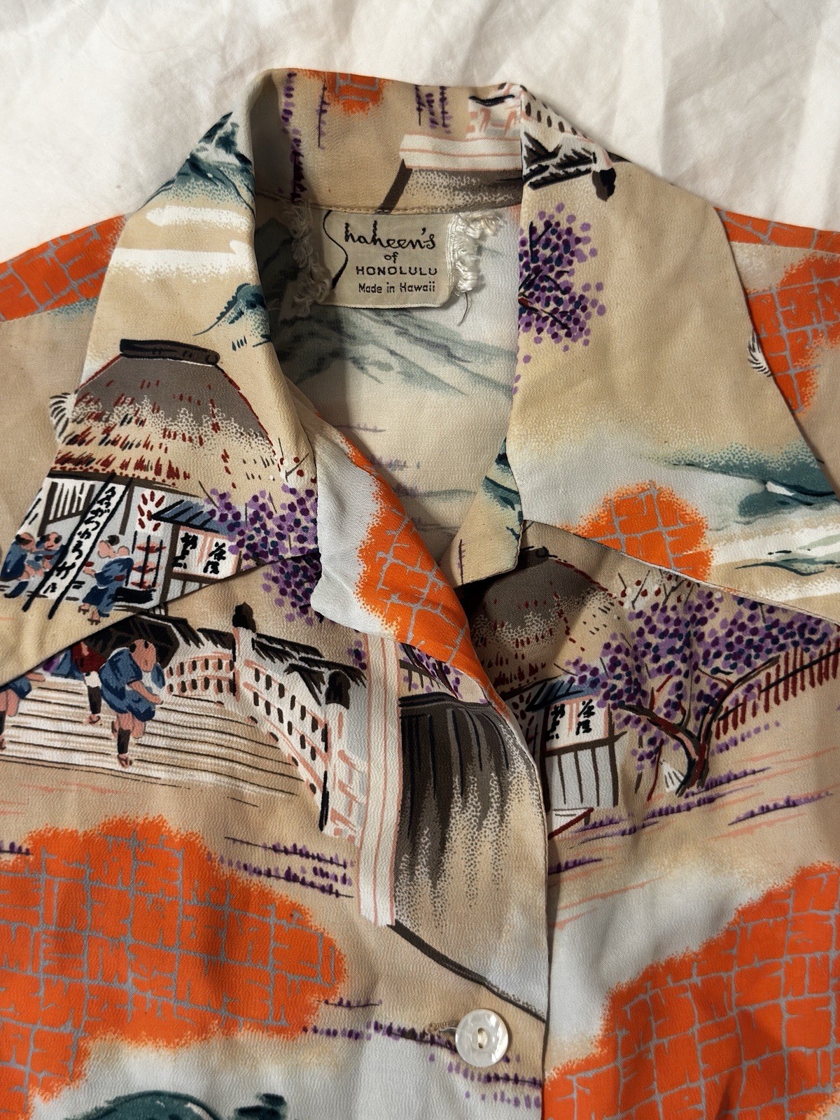 1950s Vintage Shaheen’s of Honolulu Hawaiian Tie Front Blouse Women’s