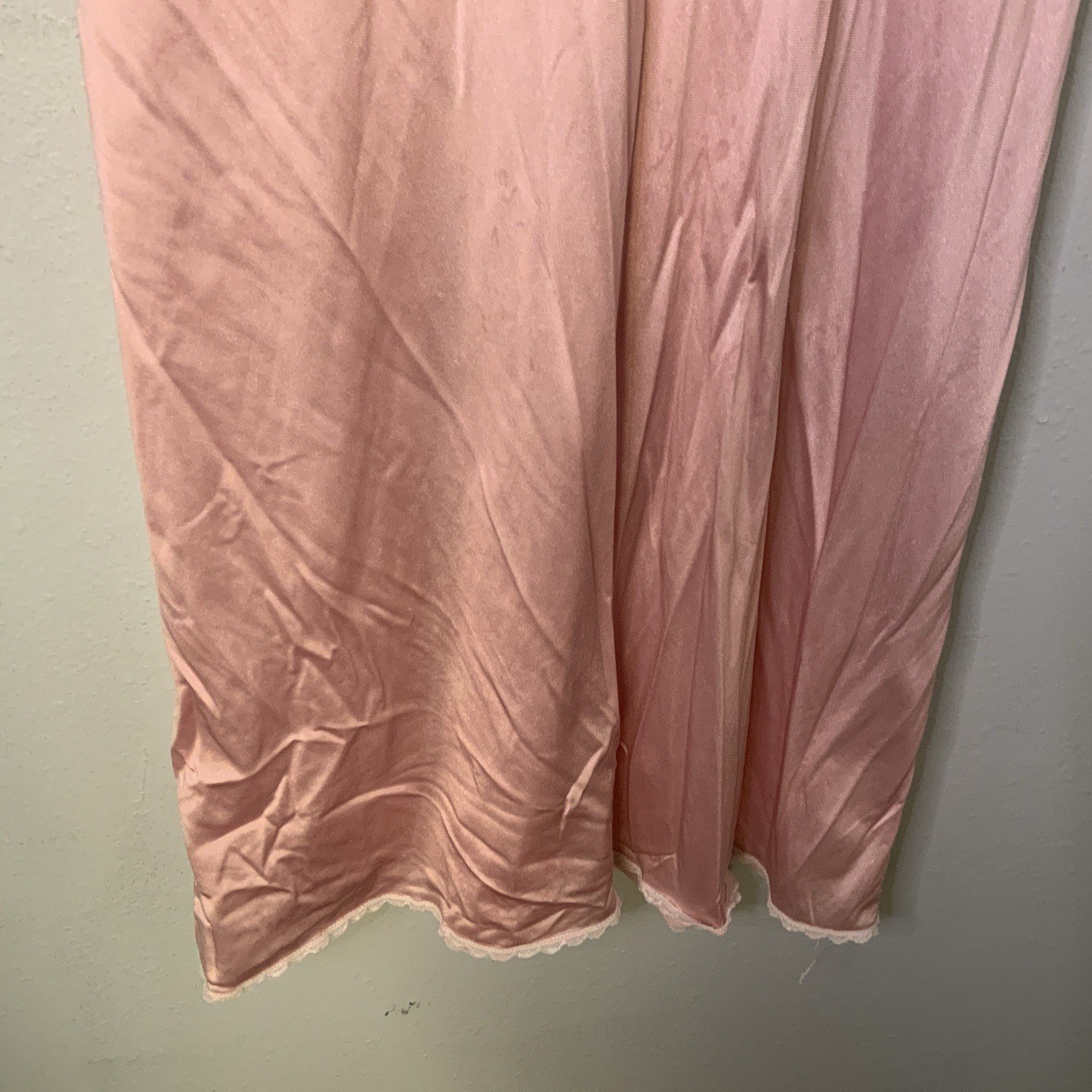 Vintage Vanity Fair Floral Lace Trim Nightgown Pink SZ M 38″ Chest Coquette 3