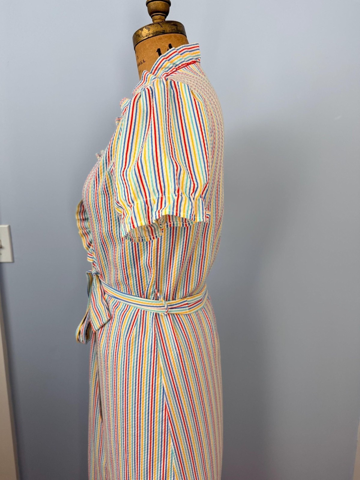 Vintage 1970s Sears Jr Bazaar Rainbow Striped Seersucker Robe Size Small