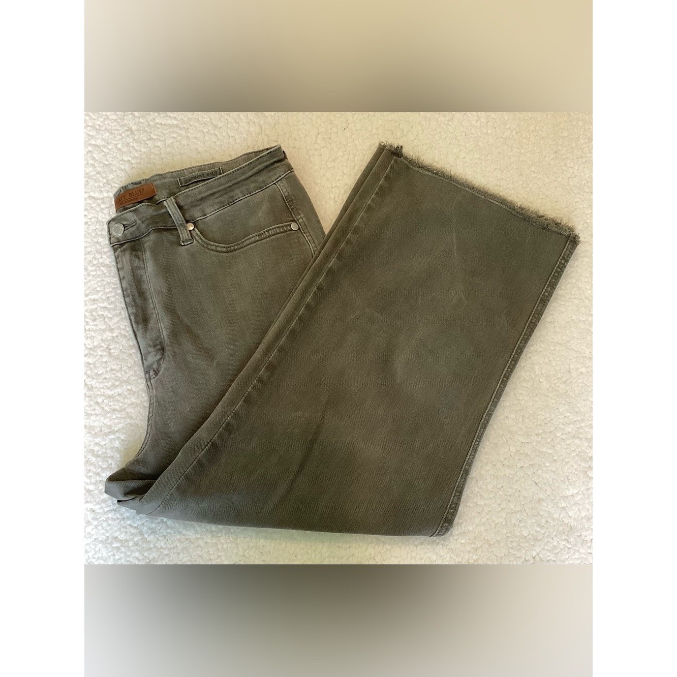 Judy Blue Olive Wide Leg Raw Hem Jeans 15/32 Boho Western size 32
