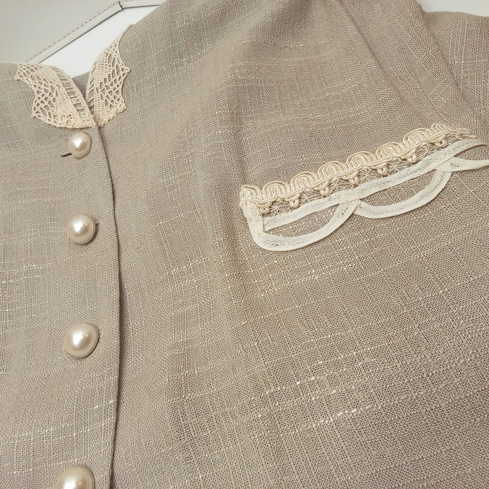 Vintage ’80s Domestic USA Rayon/Flax Blazer Jacket Shoulderpads Lace Brooch (10)