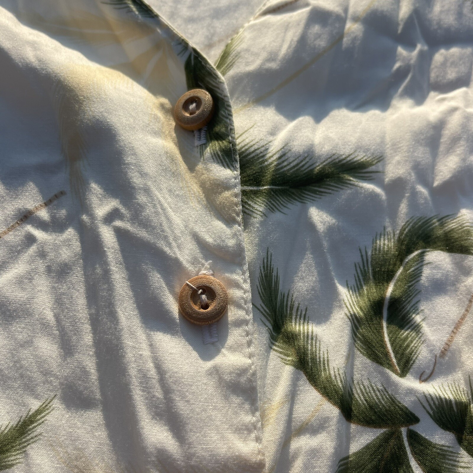 Vintage Paradise Found Honolulu Hawaii Women’s M Palm Tree Button Up Top