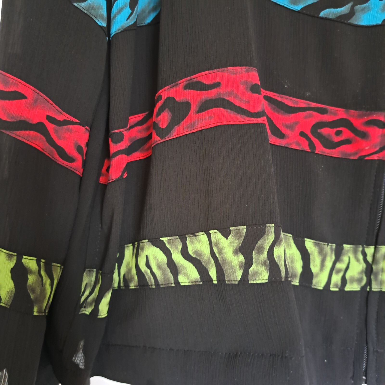 Alfred Dunner Black Multi Color Animal Print Zip Up Size 16 Blouse