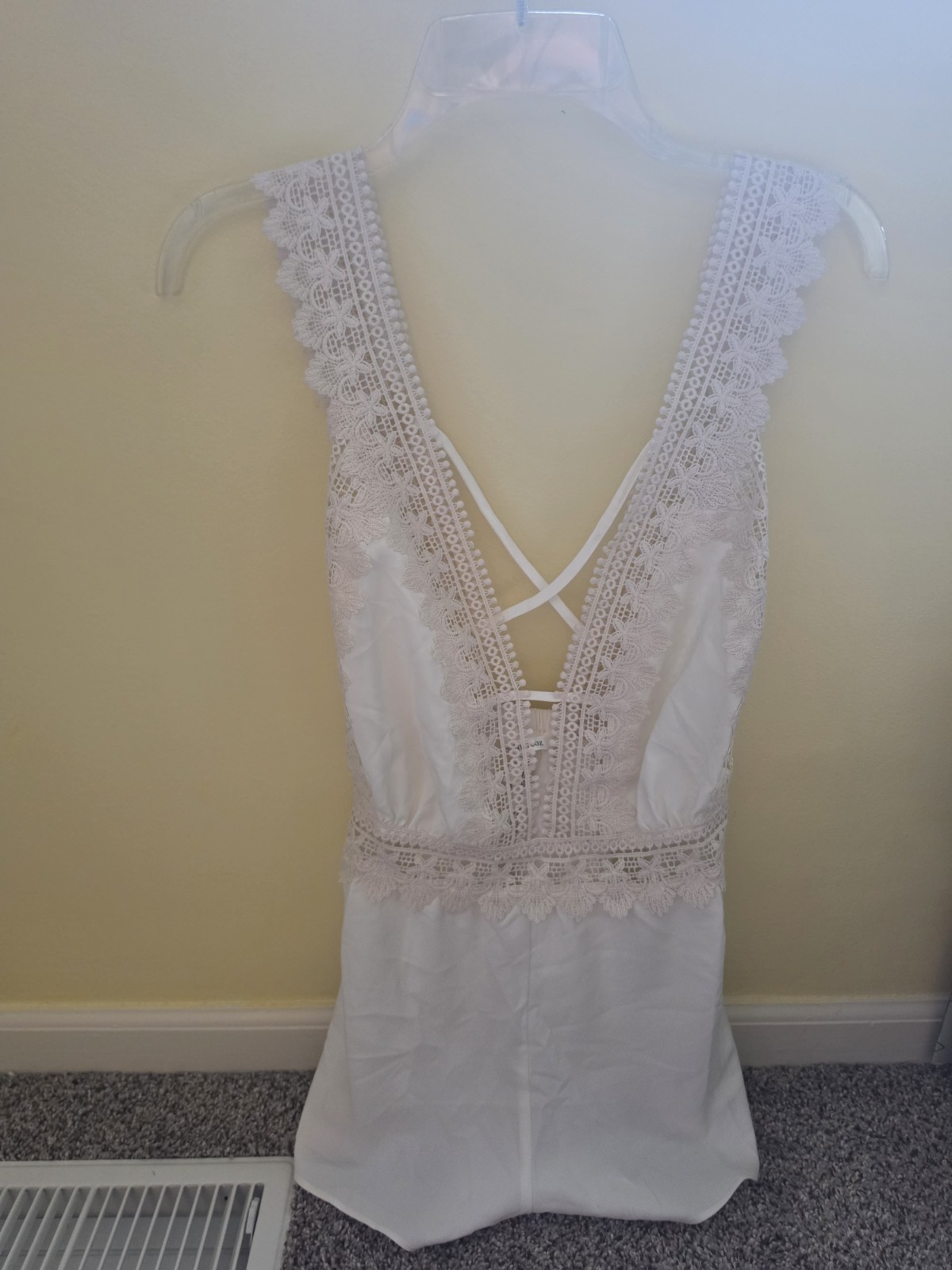 Flora Nikrooz White Lace Trim Slip, XS Regular, Rayon/Polyester/Spandex
