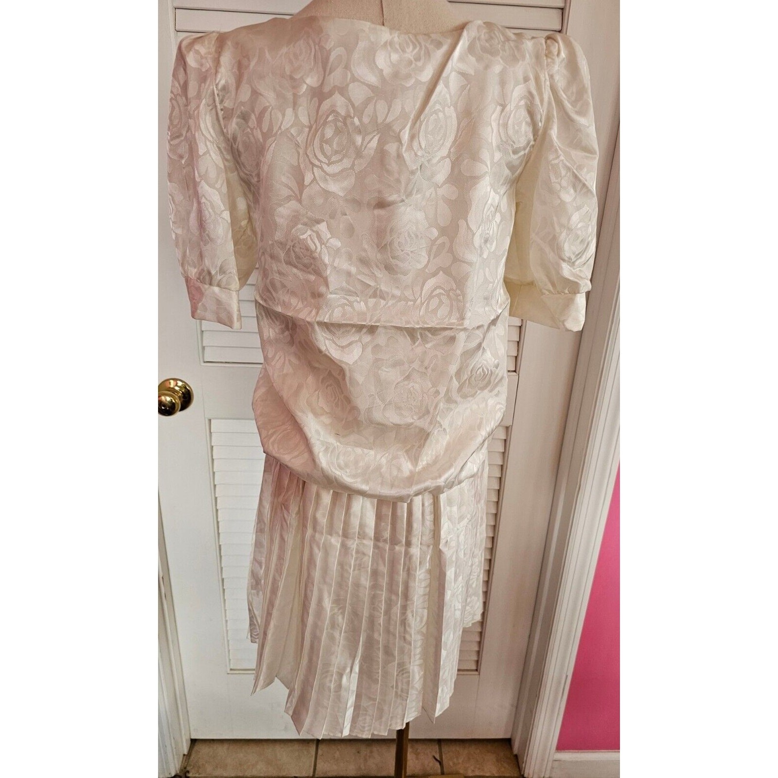 VINTAGE 80s WOMEN’S White Satin Floral Drop Waist Pleated Skirt Dress Small