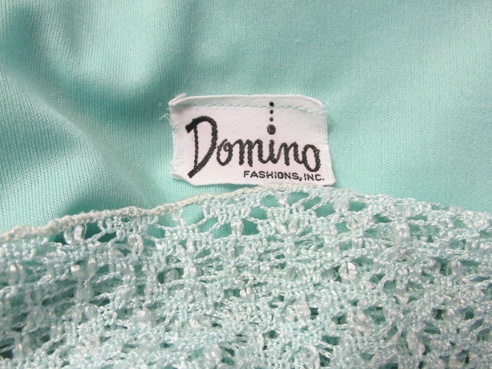 VINTAGE 1960s 70s MOD DOMINO FASHIONS DRESS SEAFOAM POLY CROCHETED BELT