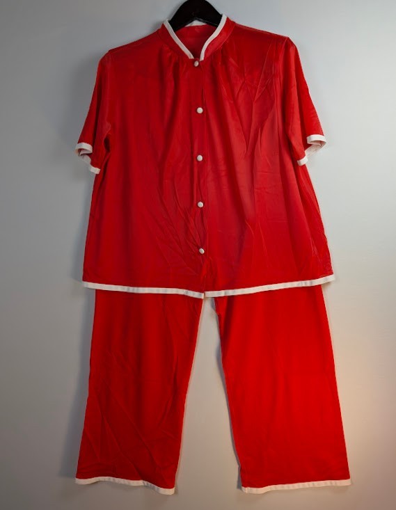 Vintage 60’S Henson Kickernick Pajama Set Women’s M Red Nylon Made in USA