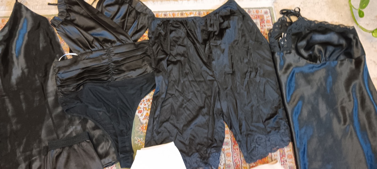 Large Lingerie Lot Some Vintage Various Sizes Brands 21 Pieces