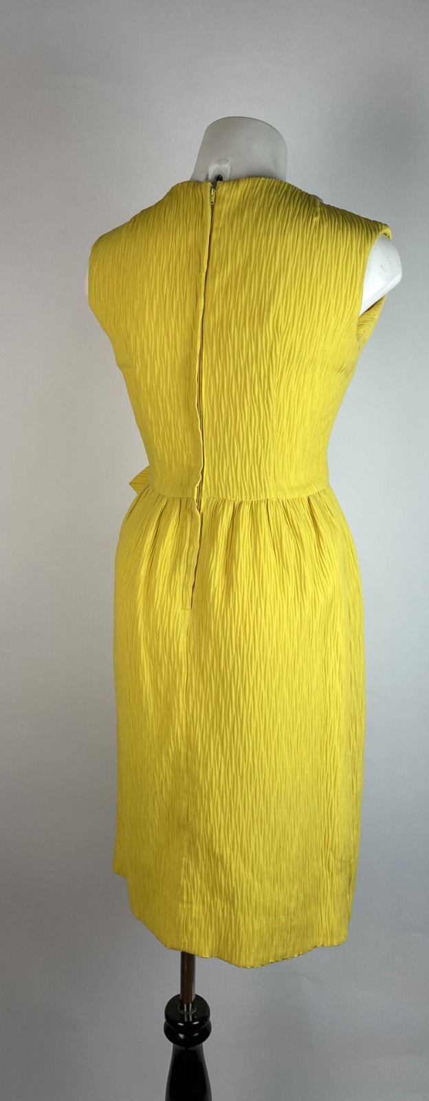 Vtg 60s Mod Canary Yellow CARNIVAL sheath dress + Bow and Appliques S 32″ Bust