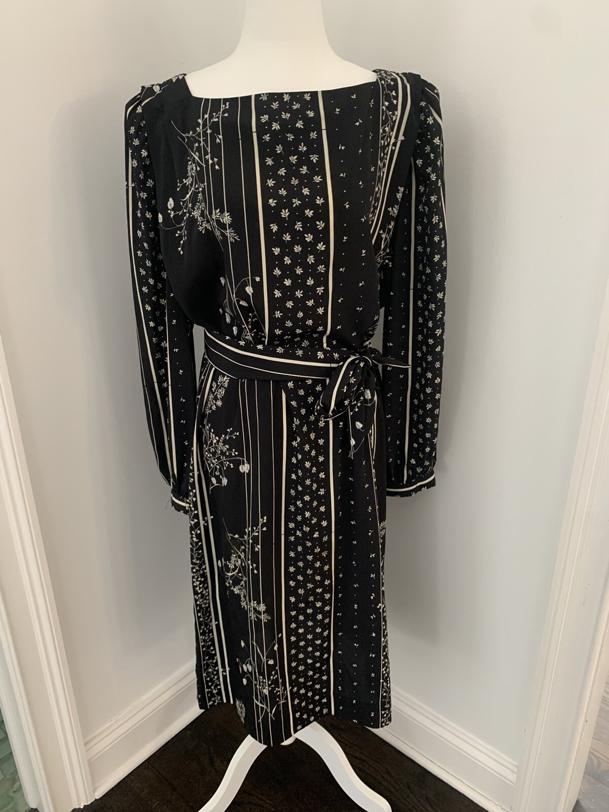 VINTAGE 70s Union Made LANVIN Dress Size 10 Black Floral Mod