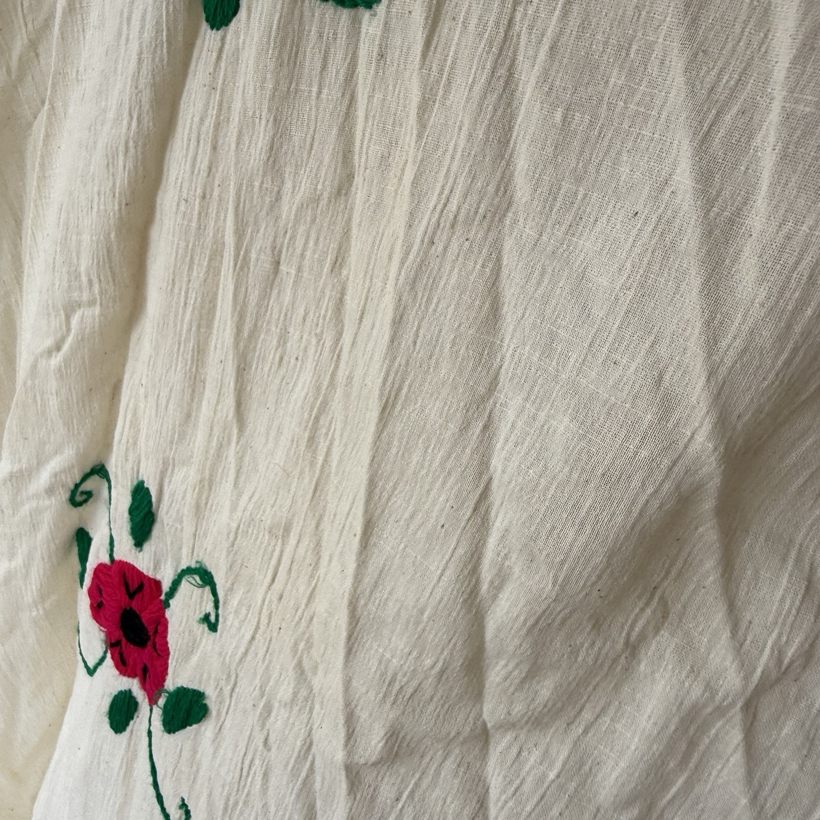Vintage Mexican Hand Embroidered Cotton Gauze Embroidered Floral Kaftan