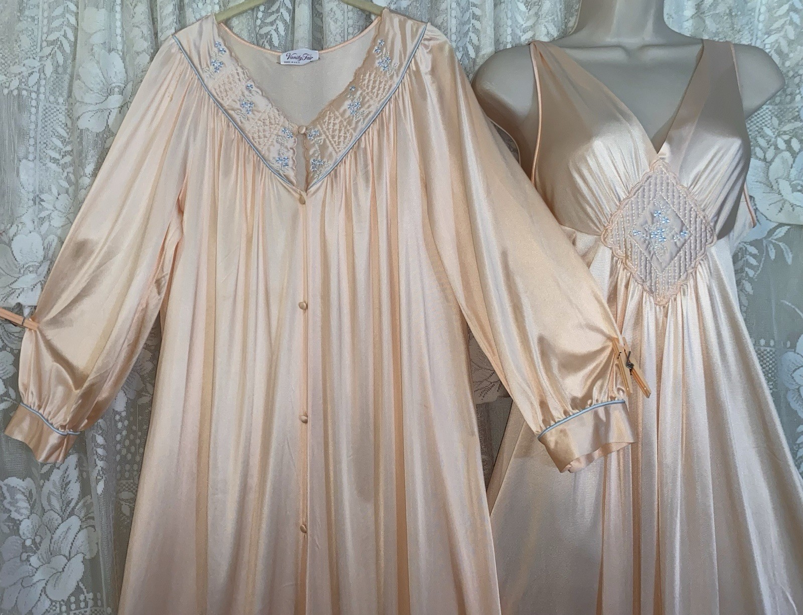 VTG M L Sweet PEACH VANITY FAIR Nylon Peignoir Robe Nightgown Negligee Gown Set