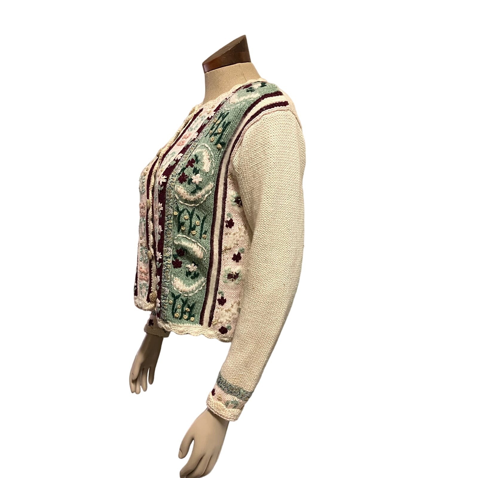 VTG Eagle’s Eye Small Embroidered Floral Beige Gold Green Pink Cardigan Sweater