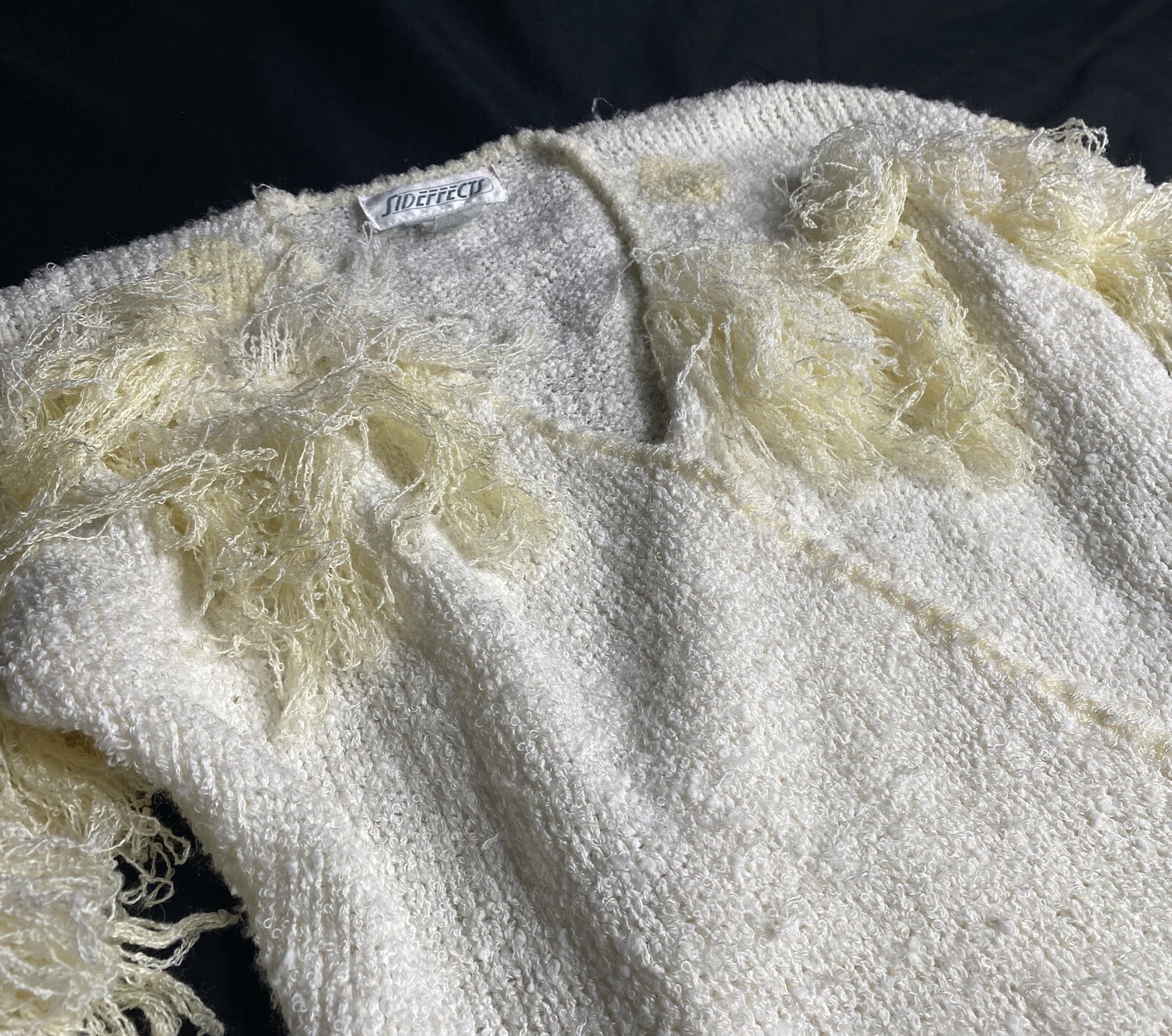 SIDE EFFECTS Hand Crocheted Women’s Vntg Fringe Sweater Sz M Cream & White