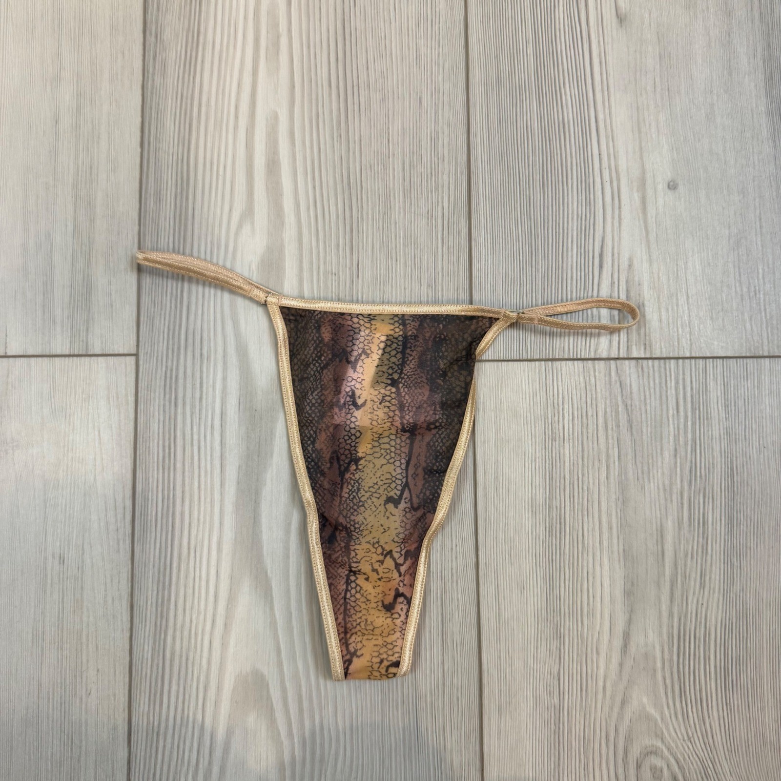 Vintage Victoria’s Secret V-String Thong Small Snakeskin Animal Print Y2K NWT