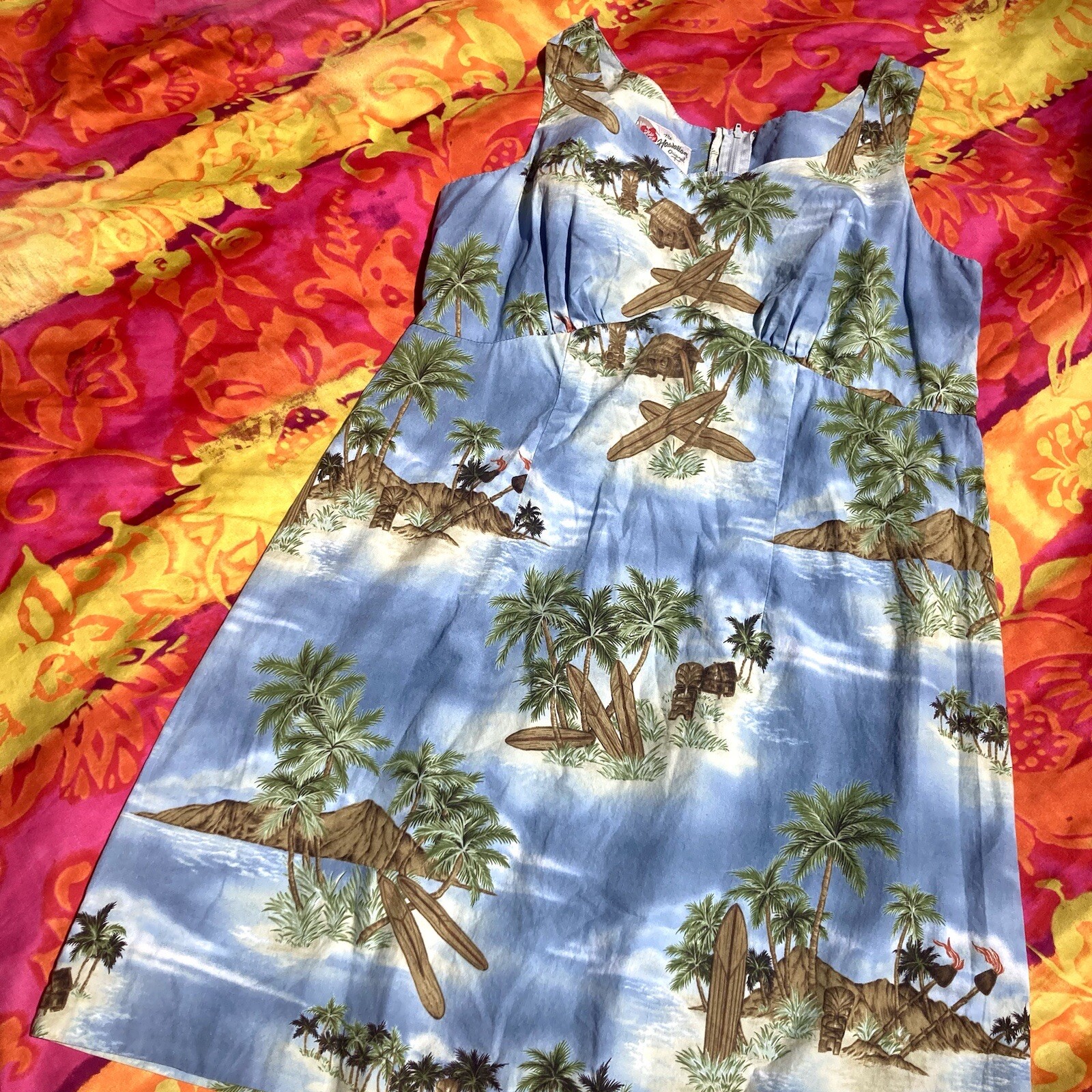 Hilo Hatties 1990s tropical Hawaiian light blue sleeveless sheath dress Size 14